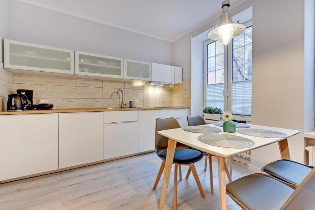 Urban Nest Group - Swietojanska 35 Apartament *